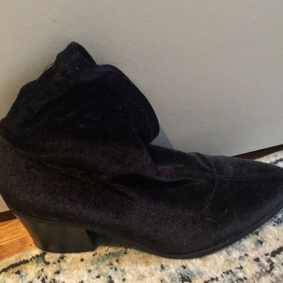 Slouchy black velvet booties! - Picture 2 of 3